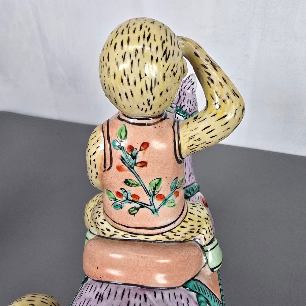Chinese Famille Rose Porcelain Monkey Riding Horse Figurine Ma Shang Feng Hou - Picture 14 of 14